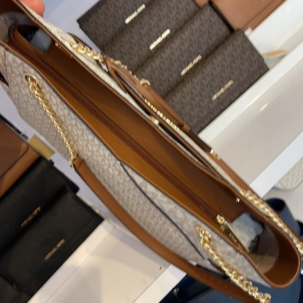 Michael Kors Jet Set Travel Large Chained Tote Shoulder Bag MK Vanilla NWT